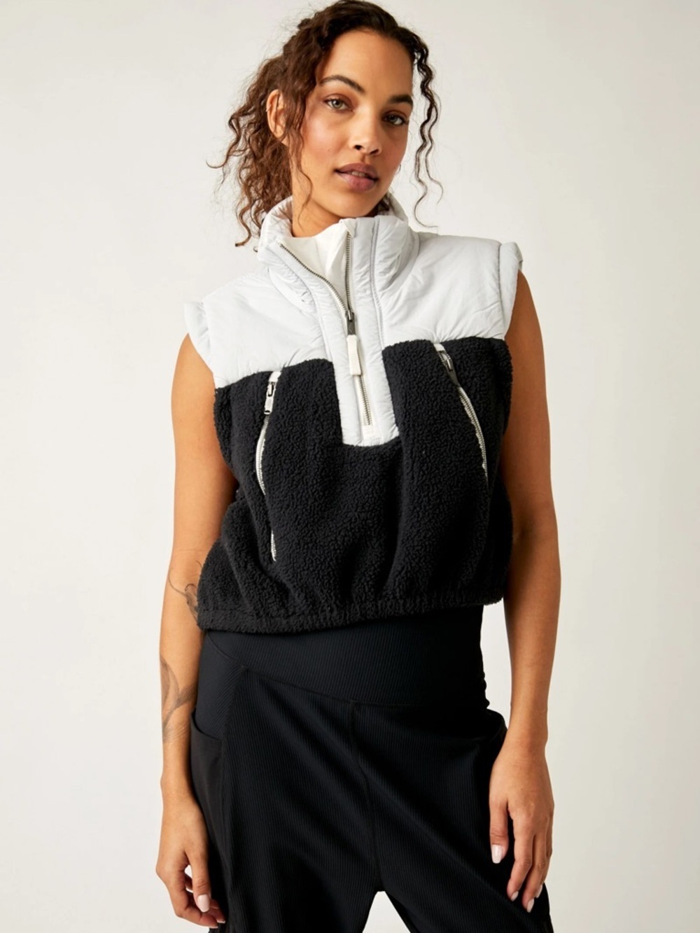 Free People Movement Journey Ahead Sherpa Cropped Vest Women’s Size Medium Black